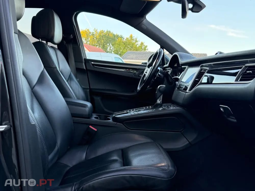 Porsche Macan S