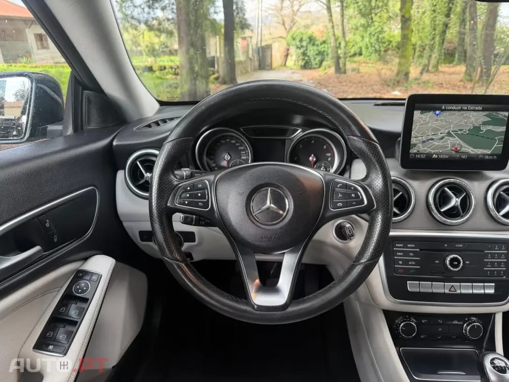 Mercedes-Benz CLA 180 d Shooting Brake Urban