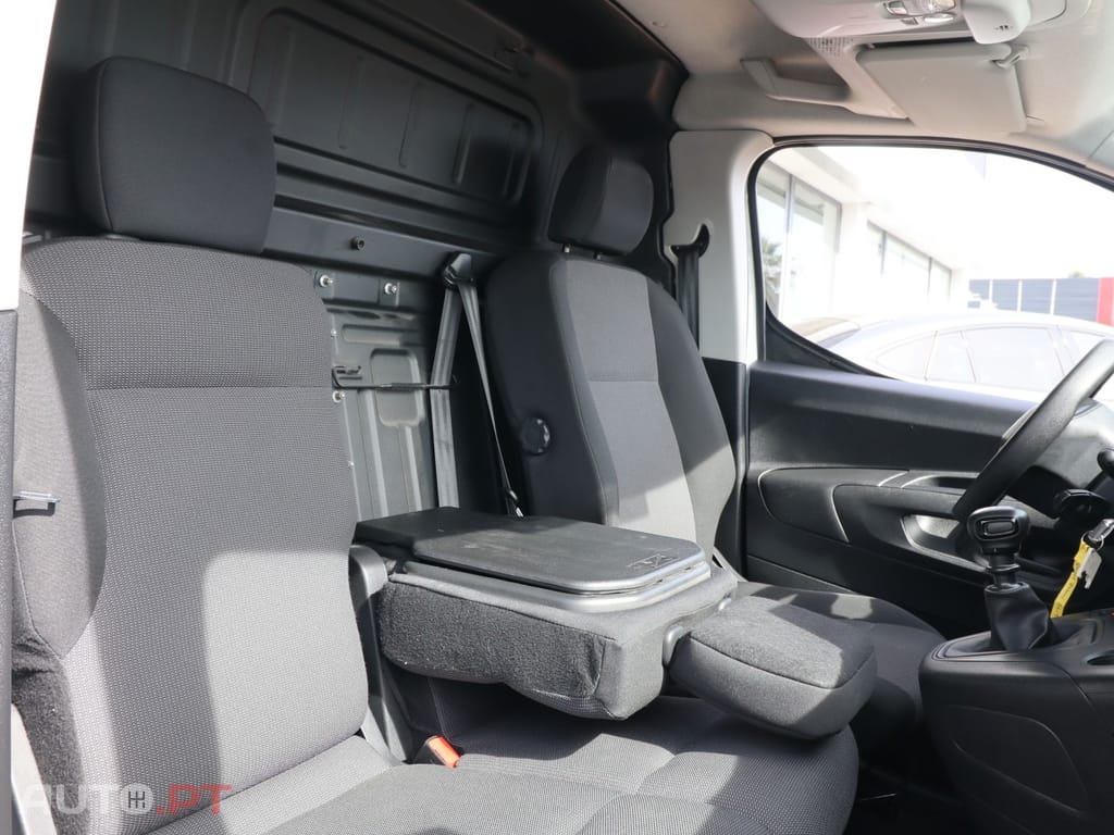 Peugeot Partner 1.5 BlueHDi Premium Standard