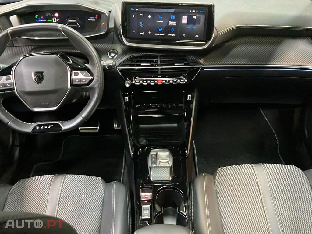 Peugeot E-2008 50 kWh GT
