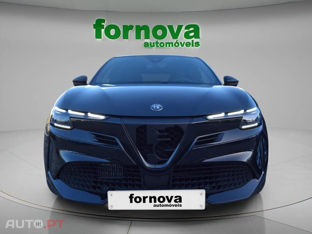 Alfa Romeo Junior 1.2 Sport Speciale Q4 eDCT6