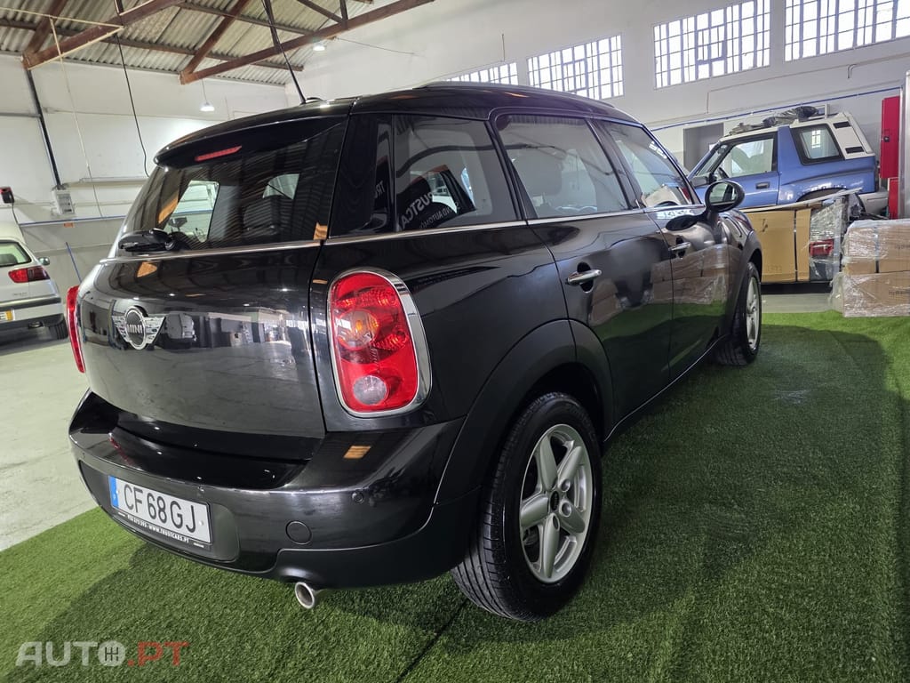 MINI Countryman One D