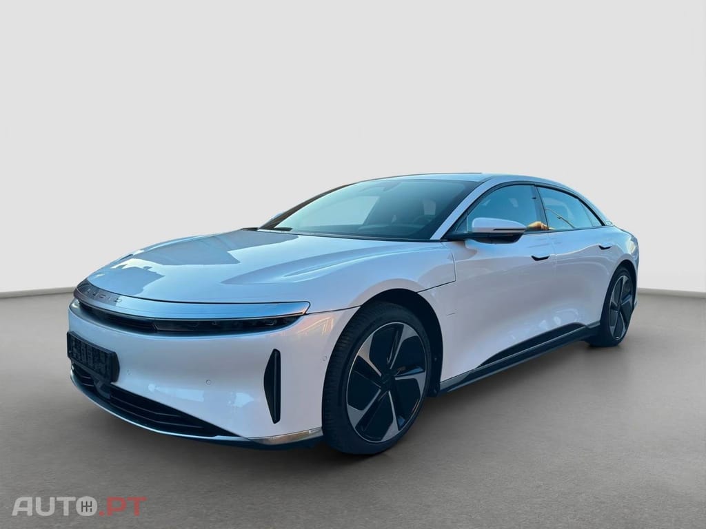 Lucid Air Pure AWD