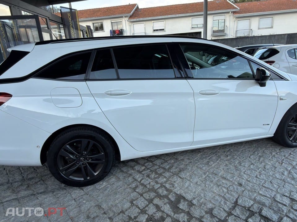 Opel Astra Sports Tourer Design