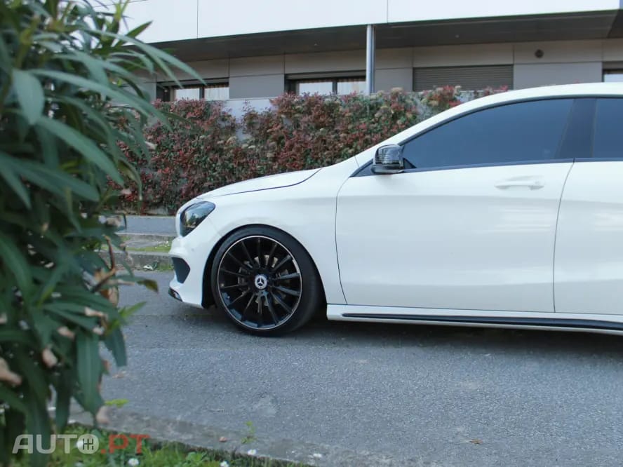 Mercedes-Benz CLA 200 d Shooting Brake AMG Line
