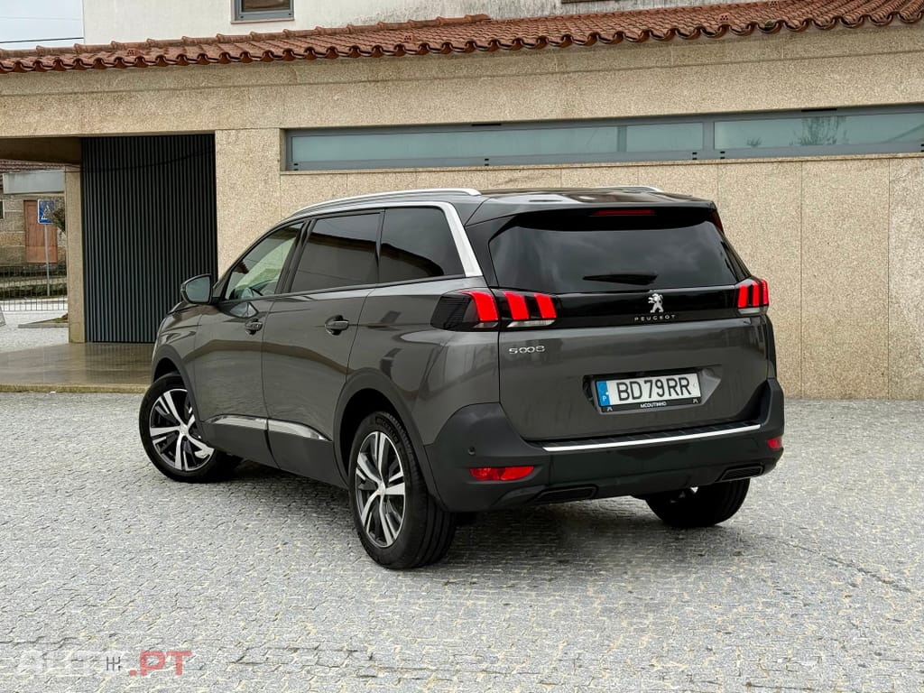 Peugeot 5008 1.5 BlueHDi Allure EAT8