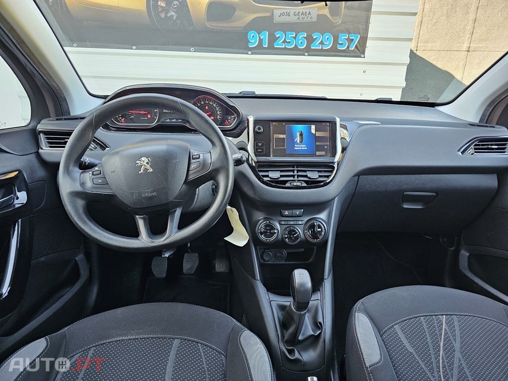 Peugeot 208 1.2 VTi Active