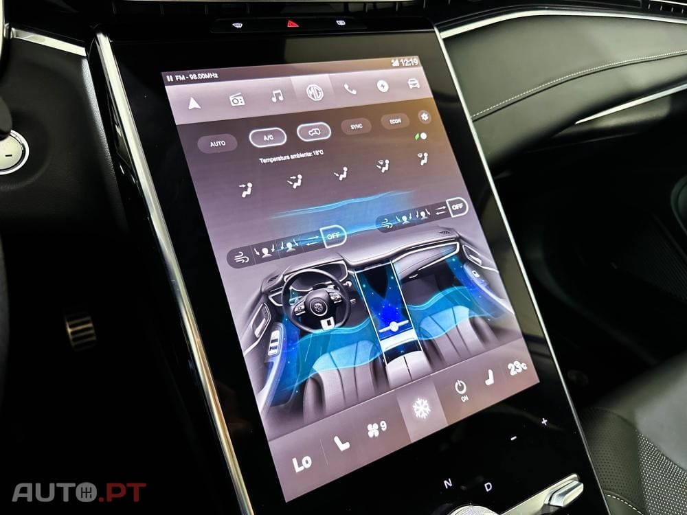 MG Marvel R 70 kWh AWD Performance