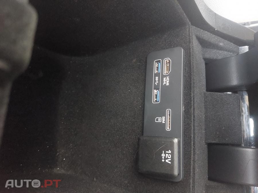 Land Rover Velar 2.0 D R-Dynamic S