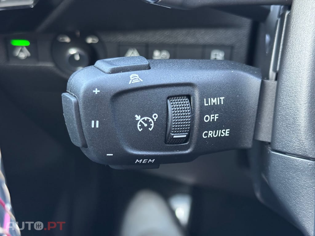 DS DS7 Crossback E-Tense Performance Line EAT8