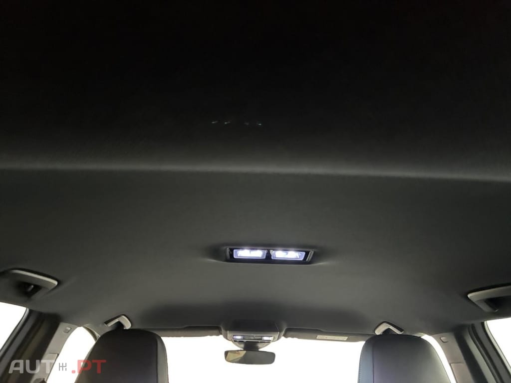 Volkswagen Golf 2.0 TDi SCR R-Line DSG7