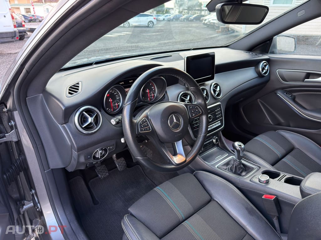 Mercedes-Benz CLA 180 d Urban