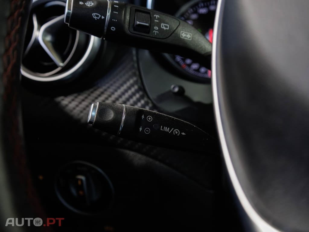 Mercedes-Benz A 180 d AMG Line