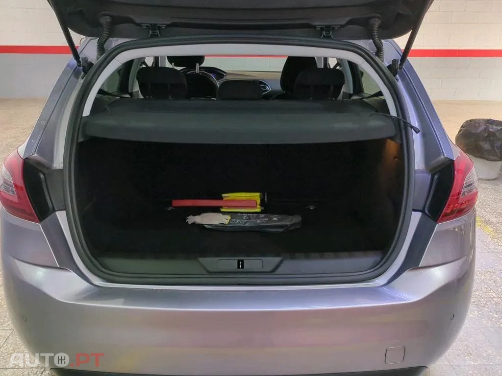 Peugeot 308 1.2 PureTech Style