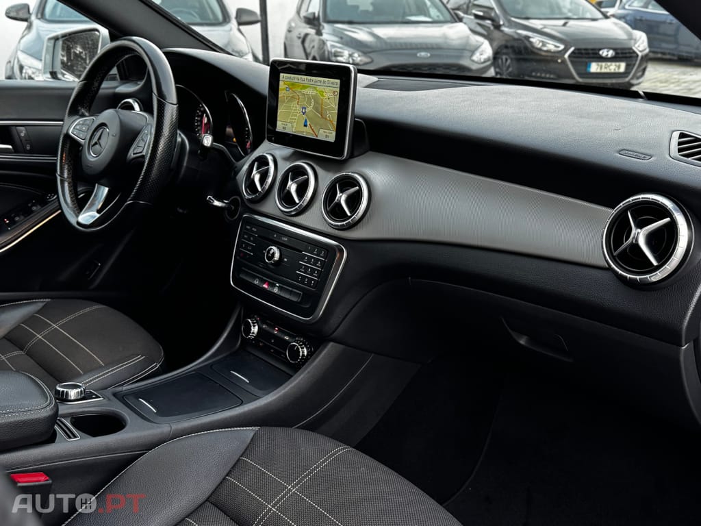 Mercedes-Benz CLA 180 d 7G-DCT Urban