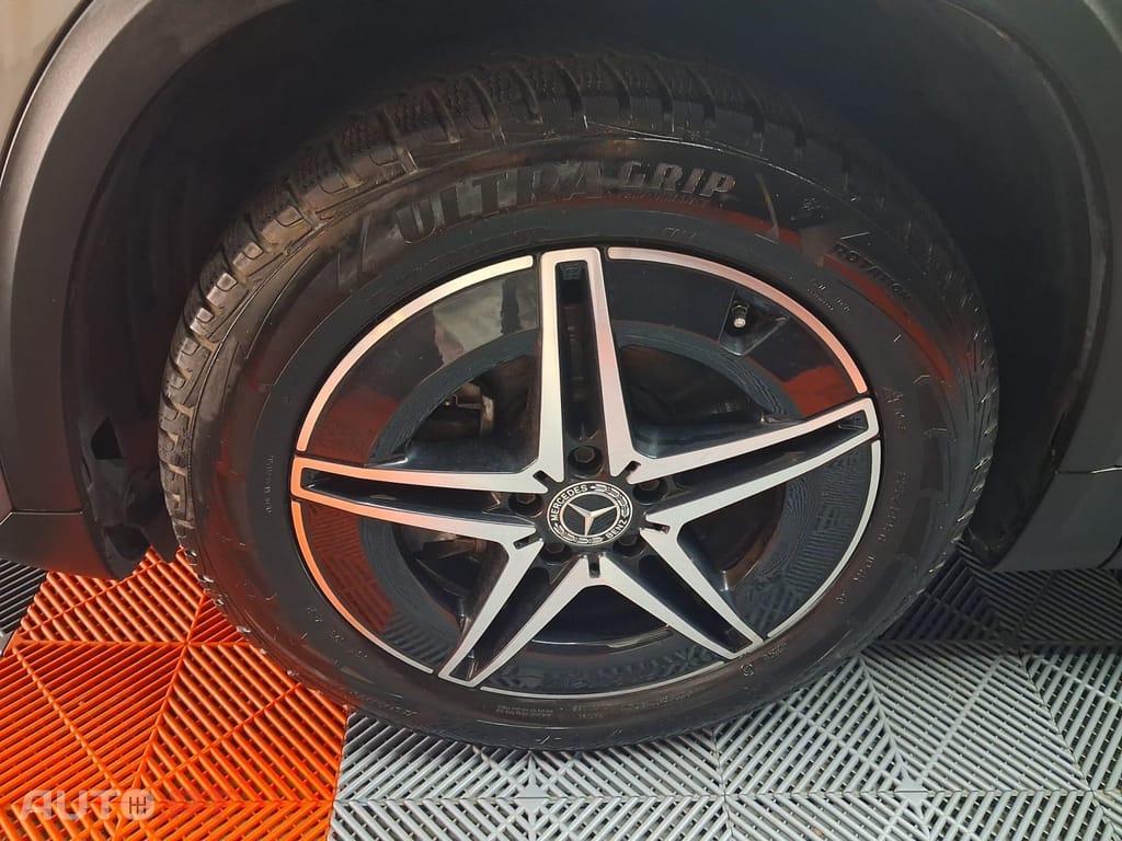Mercedes-Benz EQA 250 AMG Line