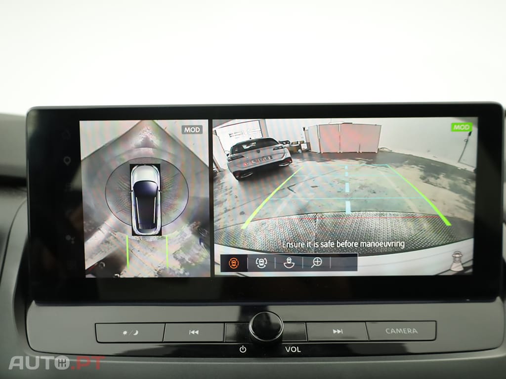Nissan Qashqai Qashqai 1.3 DIG-T N-Connecta LED Xtronic