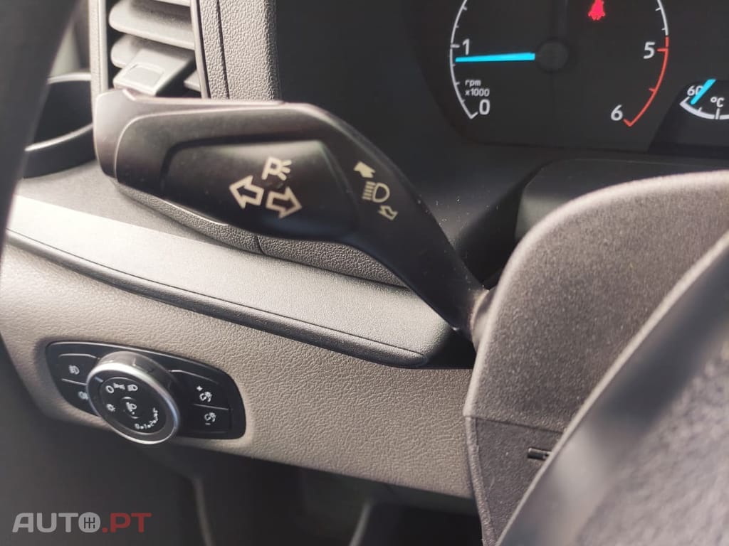 Ford Transit Custom 250L1 2.0 TDCi H1-Tecto Baixo Ambiente