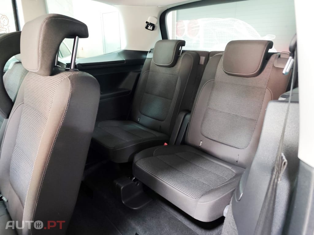 Volkswagen Sharan 2.0 TDI Blue Confortline DSG