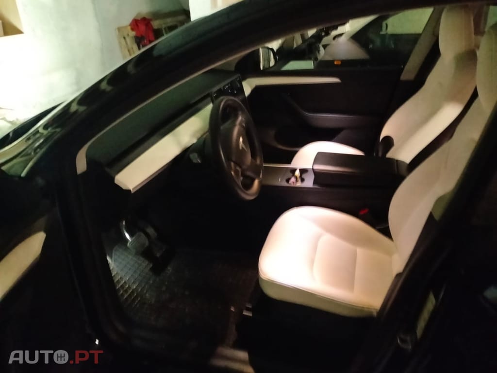 Tesla Model Y Long Range Tração Integral