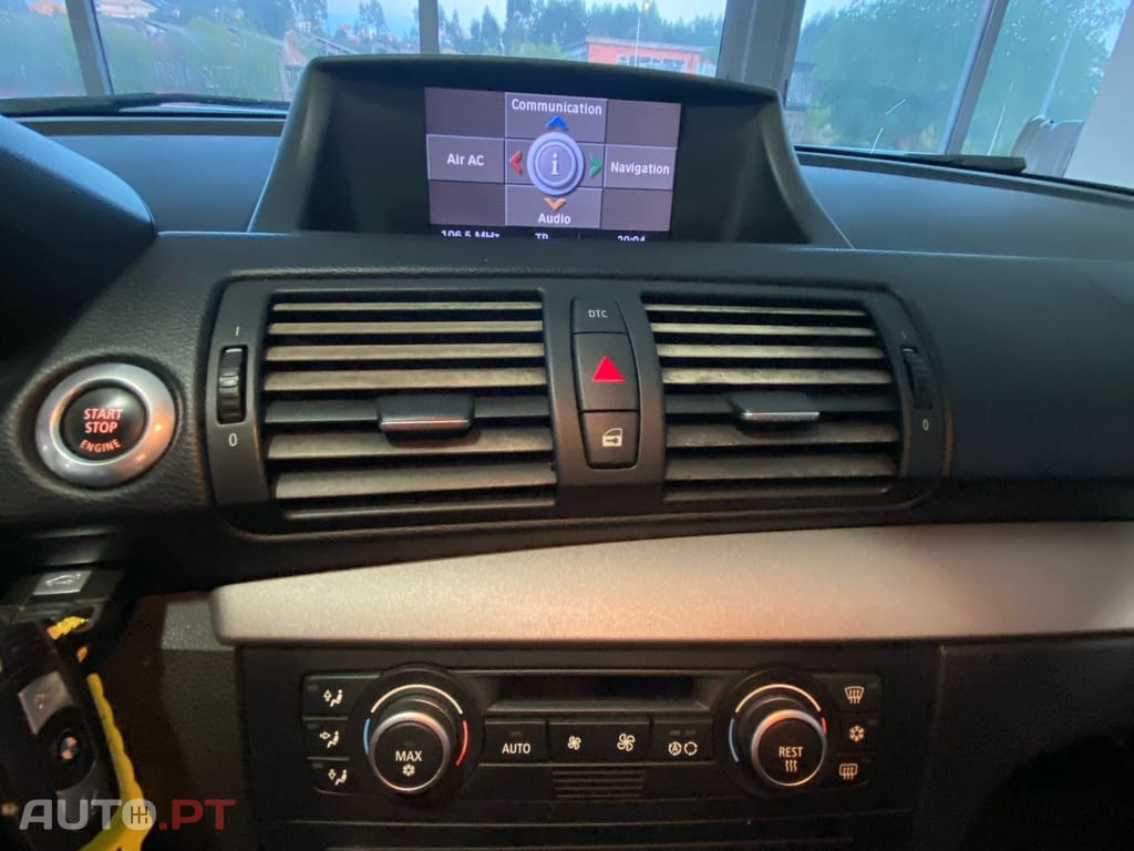 BMW 118 I SPORT