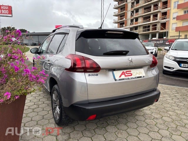Peugeot 2008 1.6 BlueHDi Style