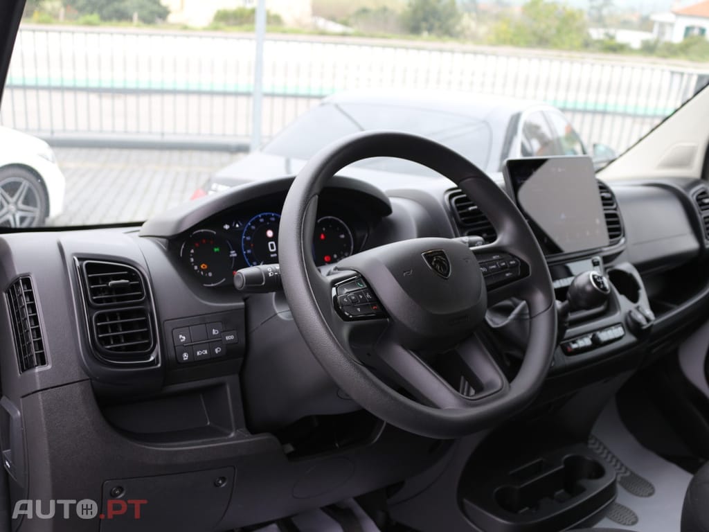 Peugeot Boxer 2.2 BlueHDi 435 L4H2 Pro