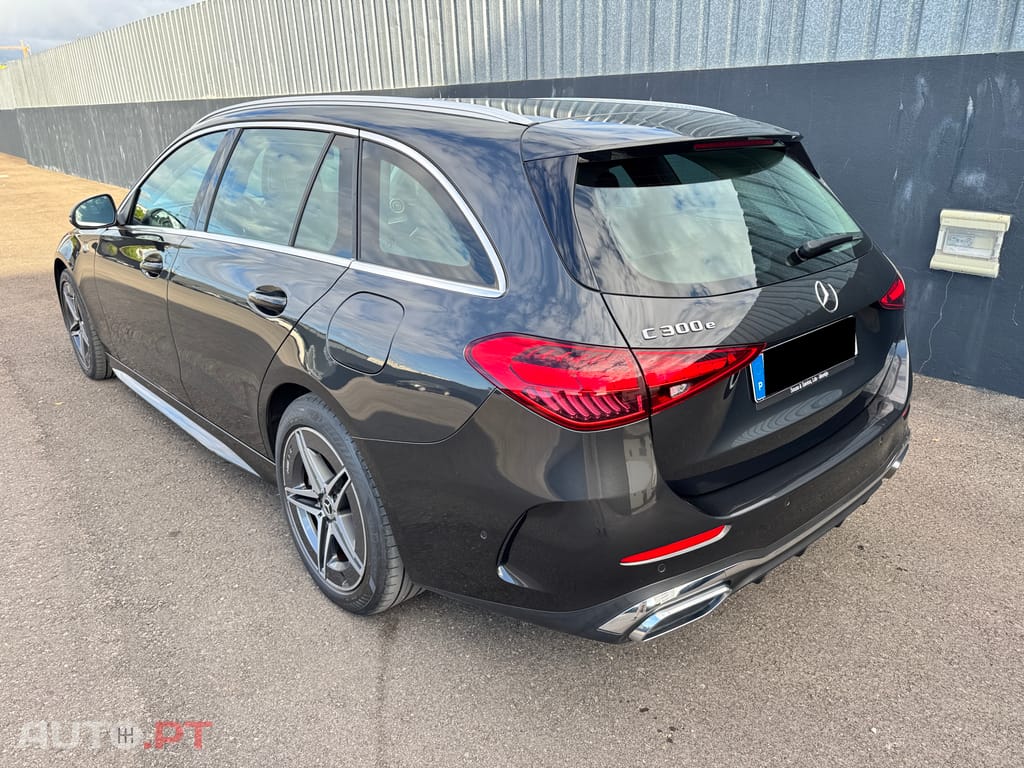 Mercedes-Benz C 300 e St Híbrido/Plug-In EQ AMG Line