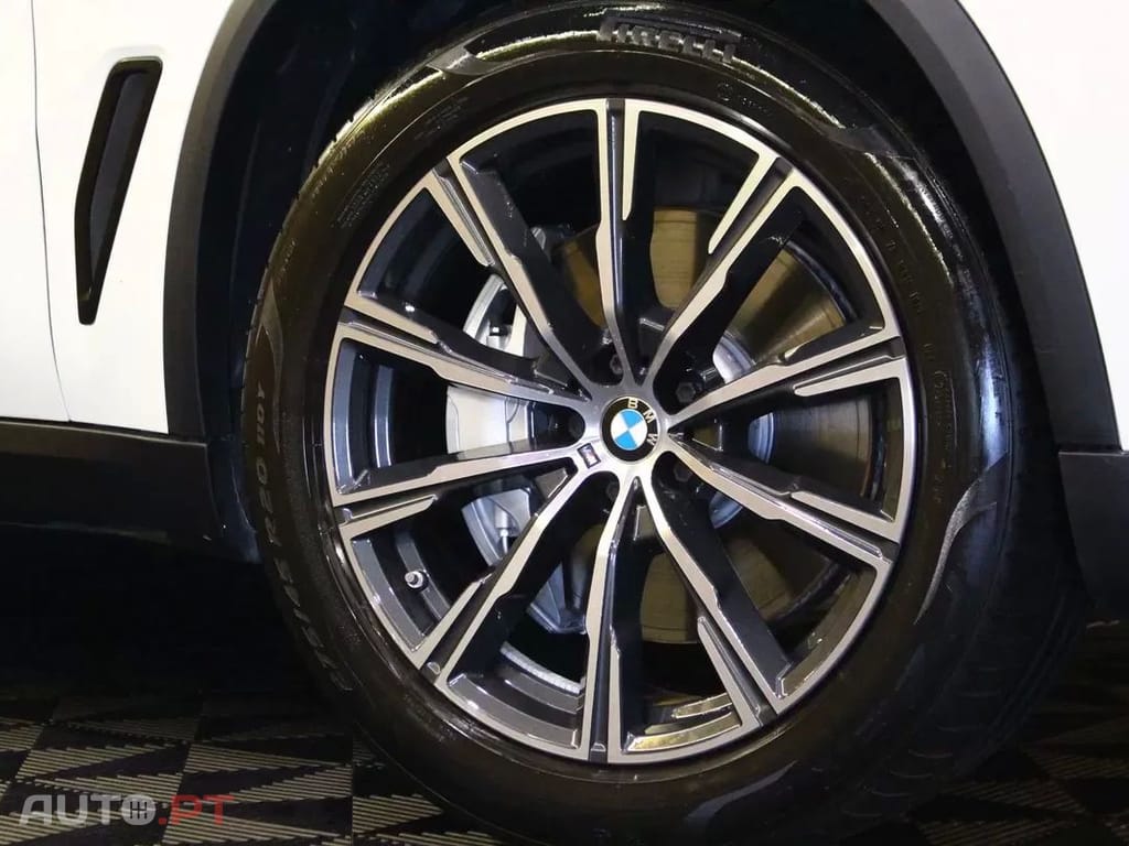 BMW X5 45 e xDrive Pack M
