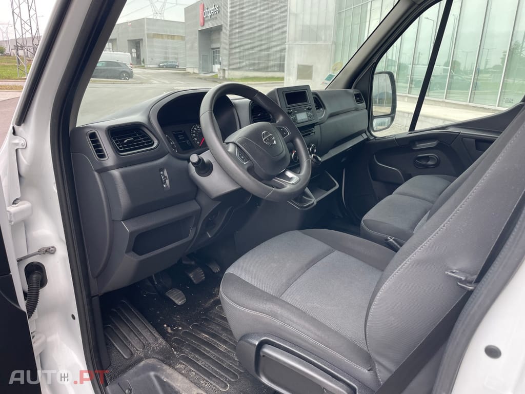 Nissan NV400 2.3 DCi L3H2 3.5T Comfort+PNavi