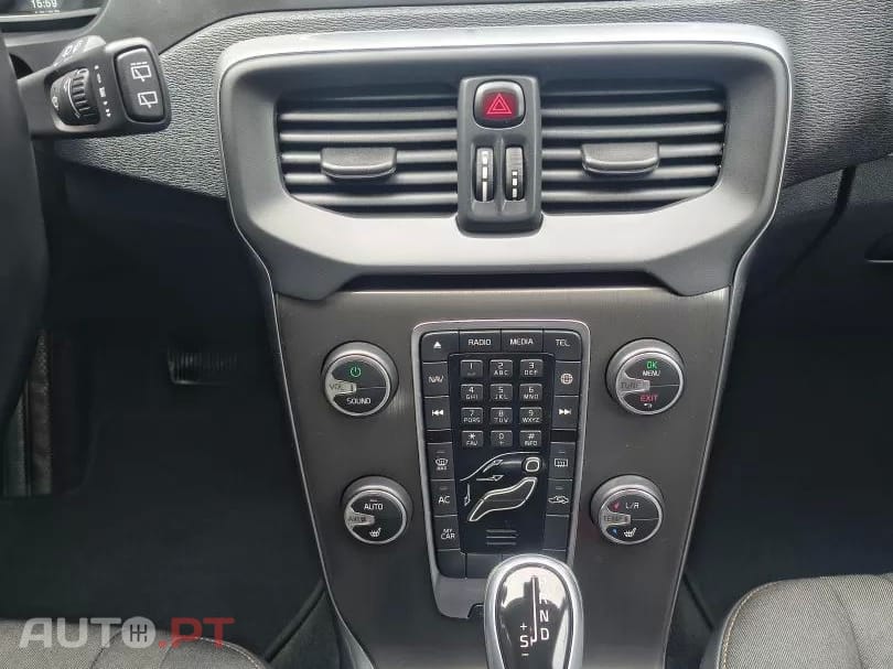 Volvo V40 Cross Country D2 You