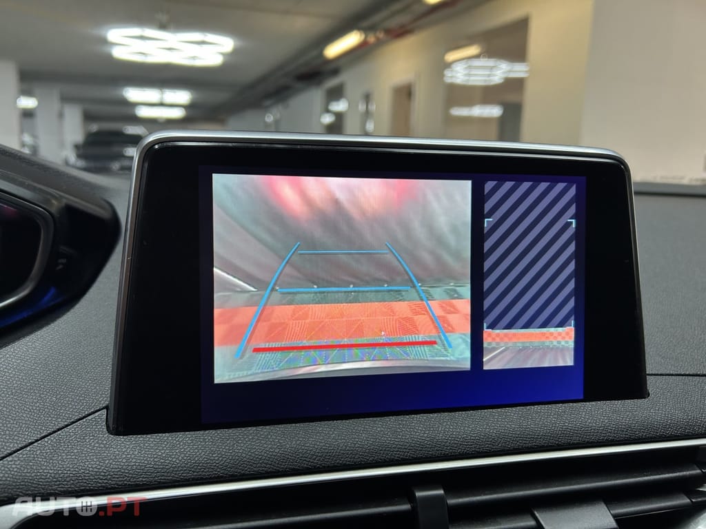 Peugeot 3008 1.5 BlueHDi Allure EAT8