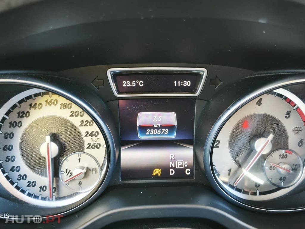 Mercedes-Benz CLA 200 d Shooting Brake AMG Line Aut.