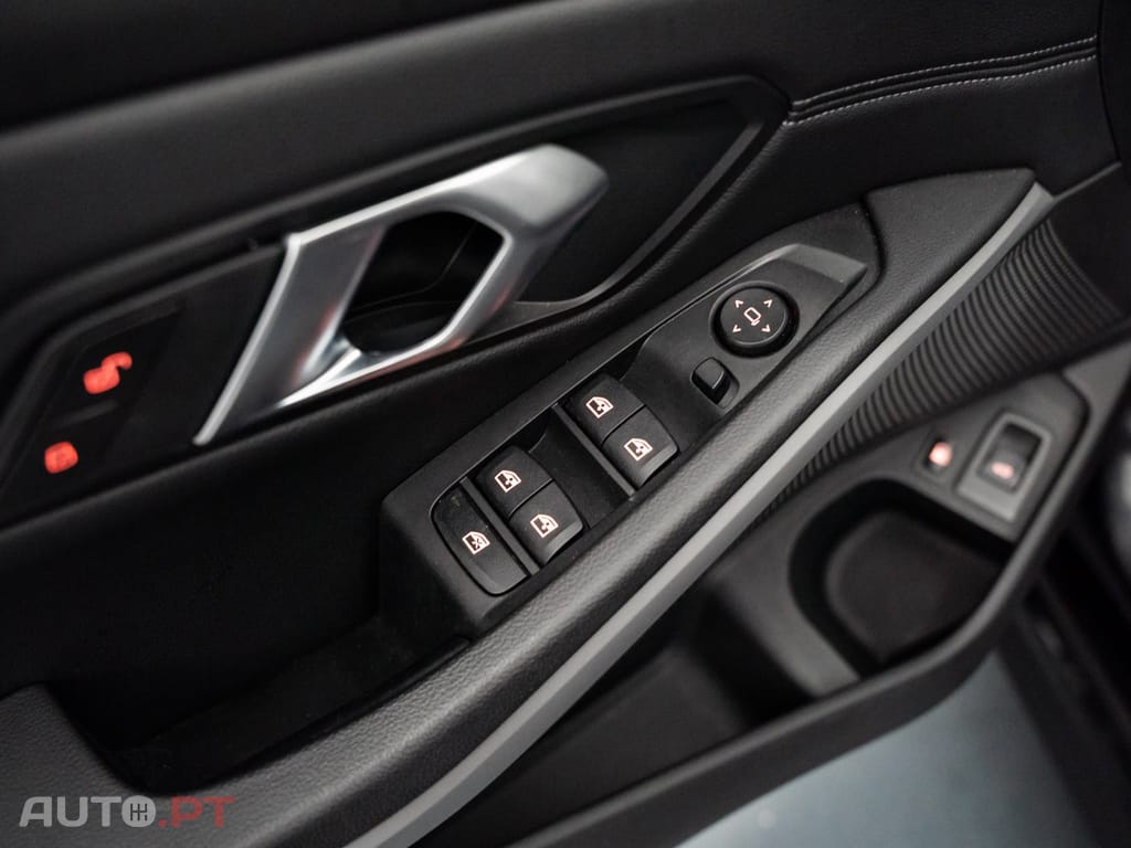 BMW 320 e Touring Corporate Edition Auto