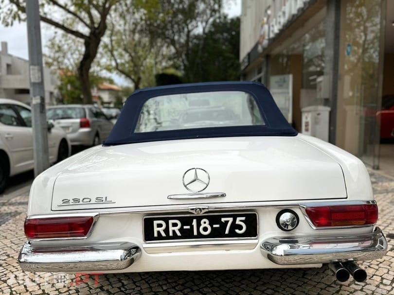 Mercedes-Benz SL 230 Pagode