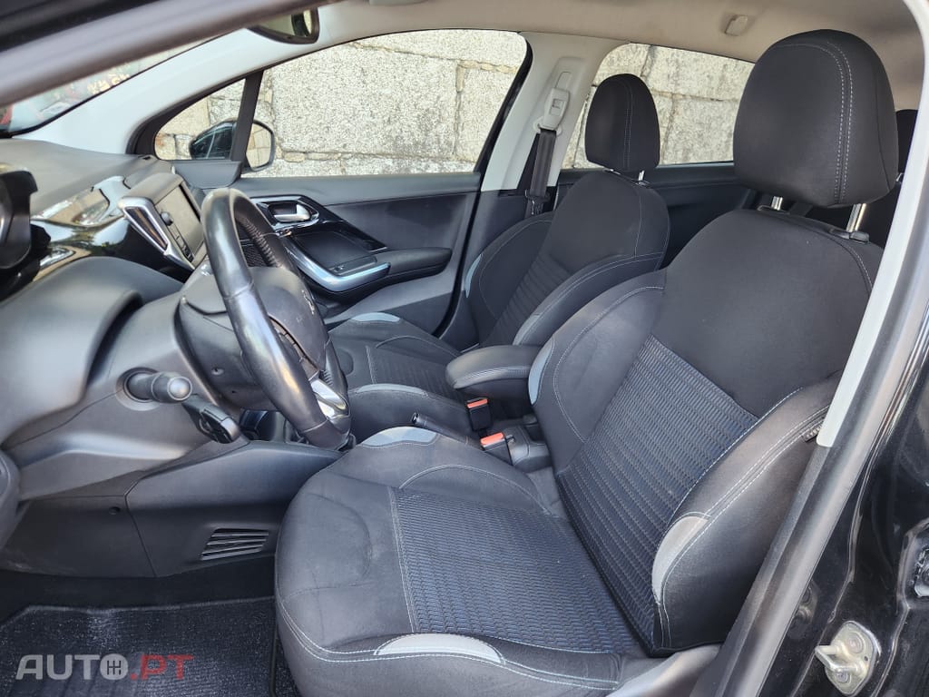 Peugeot 208 1.2 VTi Allure