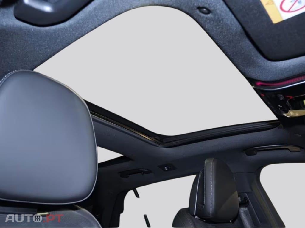 Mercedes-Benz E 300 e T AMG I.V.A DEDUTIVEL 