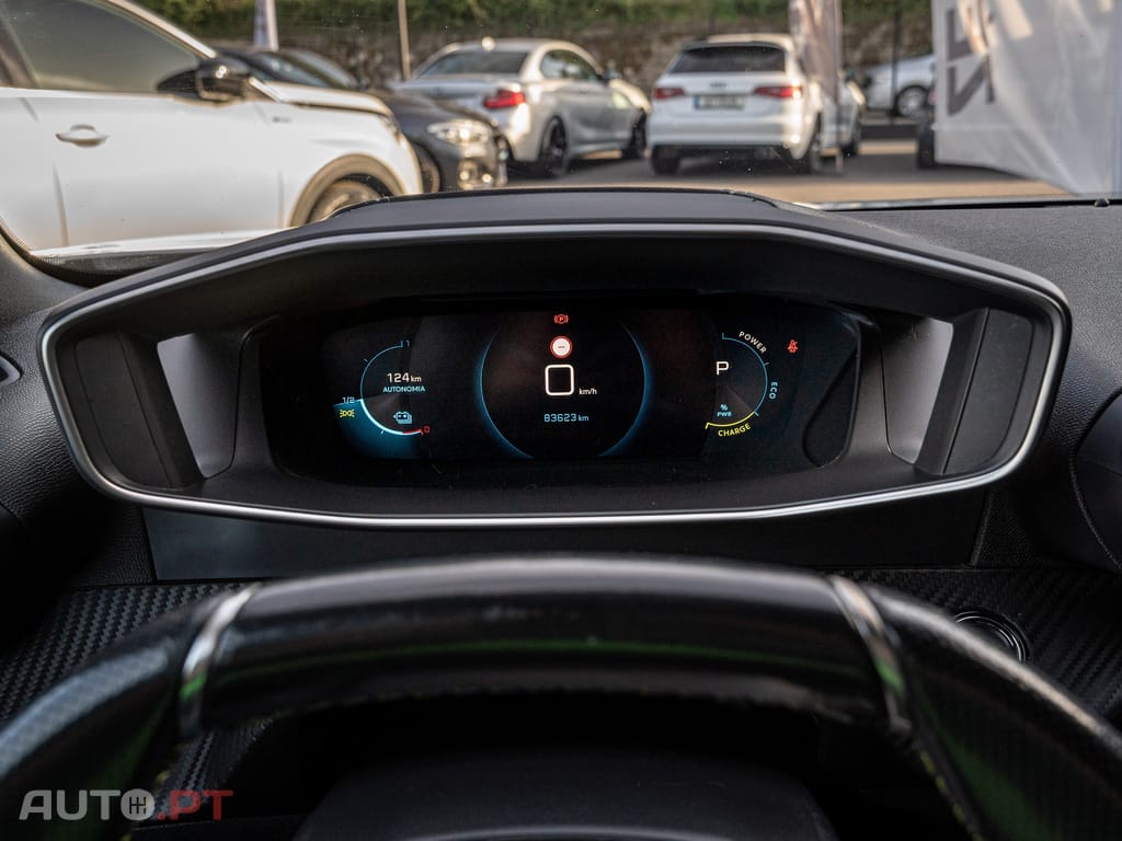 Peugeot E-2008 50 kWh GT