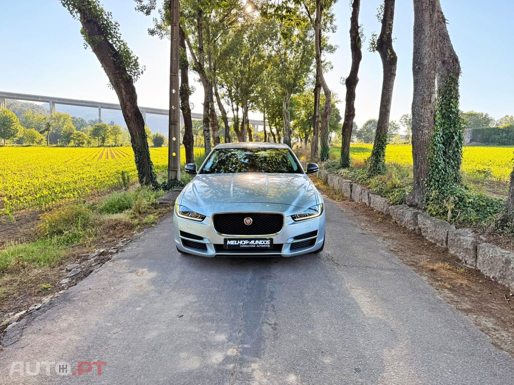 Jaguar XE 2.0 D Prestige Aut.