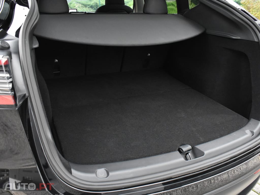 Tesla Model Y Performance Tração Integral