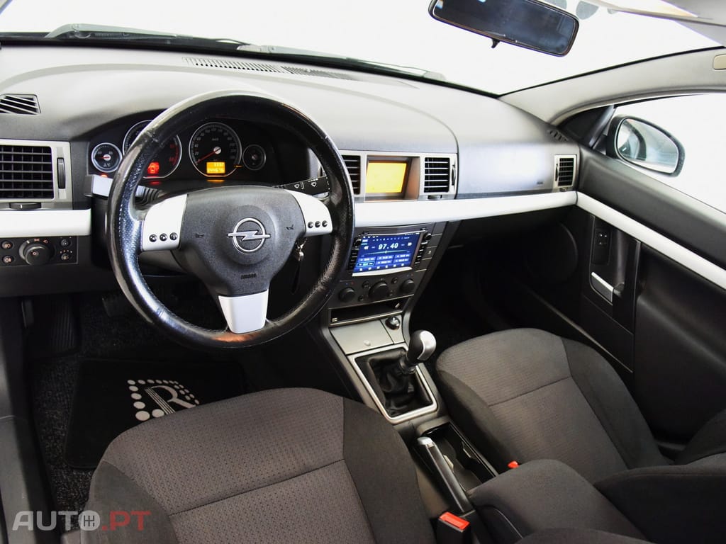 Opel Vectra GTS 1.9 CDTi