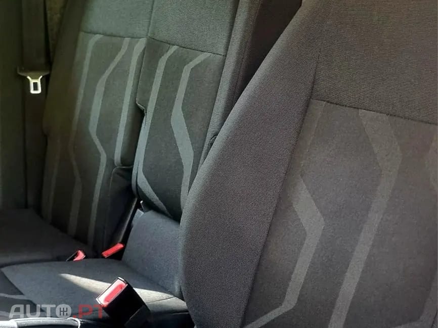 Ford Transit Connect L2 3 Lugares