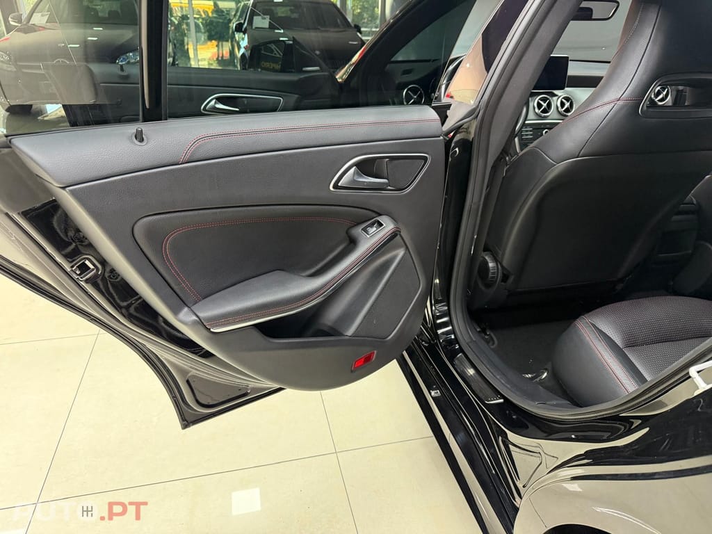 Mercedes-Benz CLA 220 d Shooting Brake AMG Line Aut.