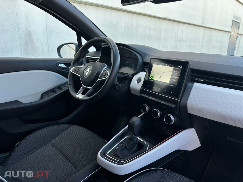 Renault Clio 1.0 TCe Intens CVT