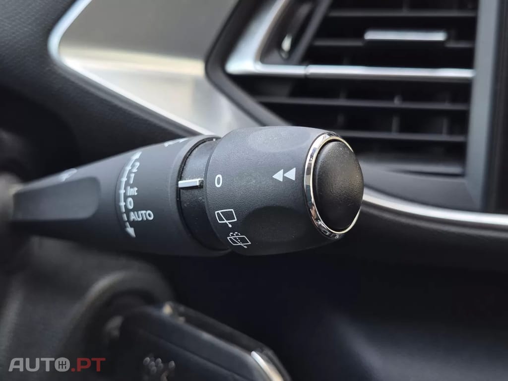 Peugeot 308 SW 1.6 BlueHDi Allure J17