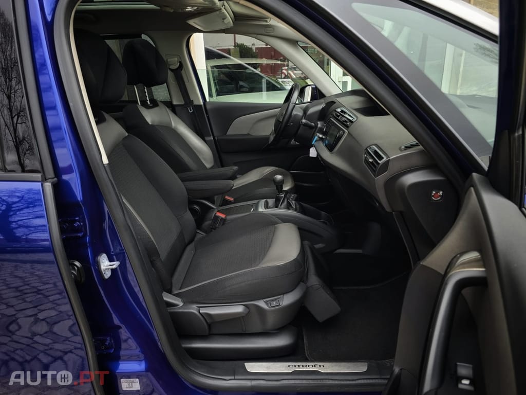 Citroen C4 Grand Picasso BlueHDi 120 SHINE