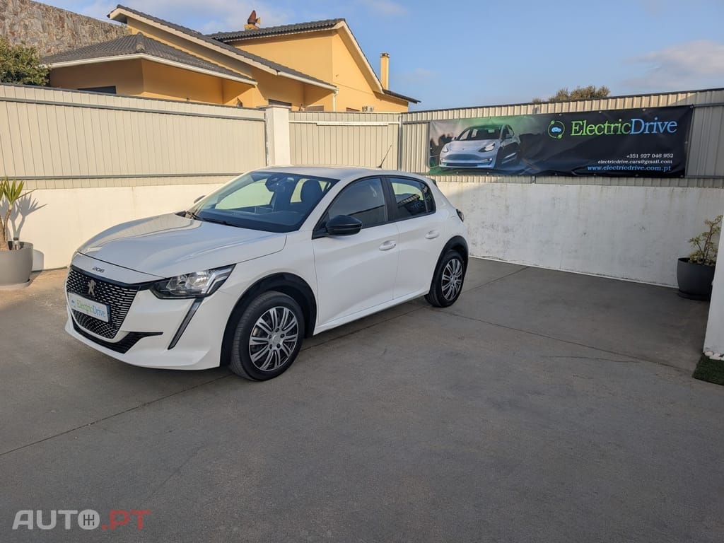 Peugeot E-208 50 kWh Active