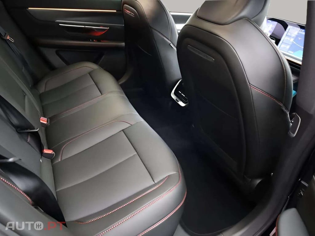 XPeng P7 I.V.A DEDUTÍVEL AWD Performance Pack Premium 