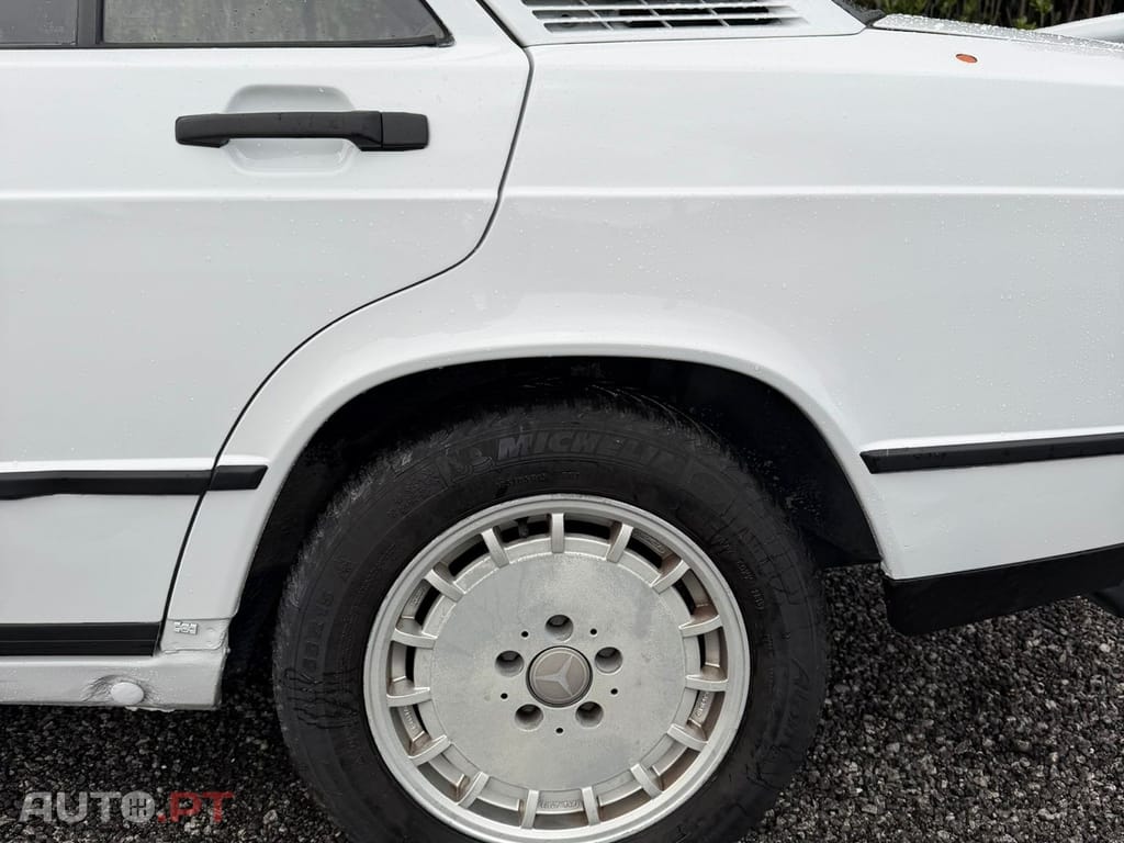 Mercedes-Benz 190 2.0