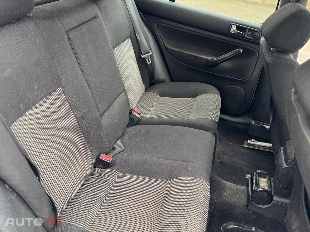 Volkswagen Golf 1.9 TDi Highline